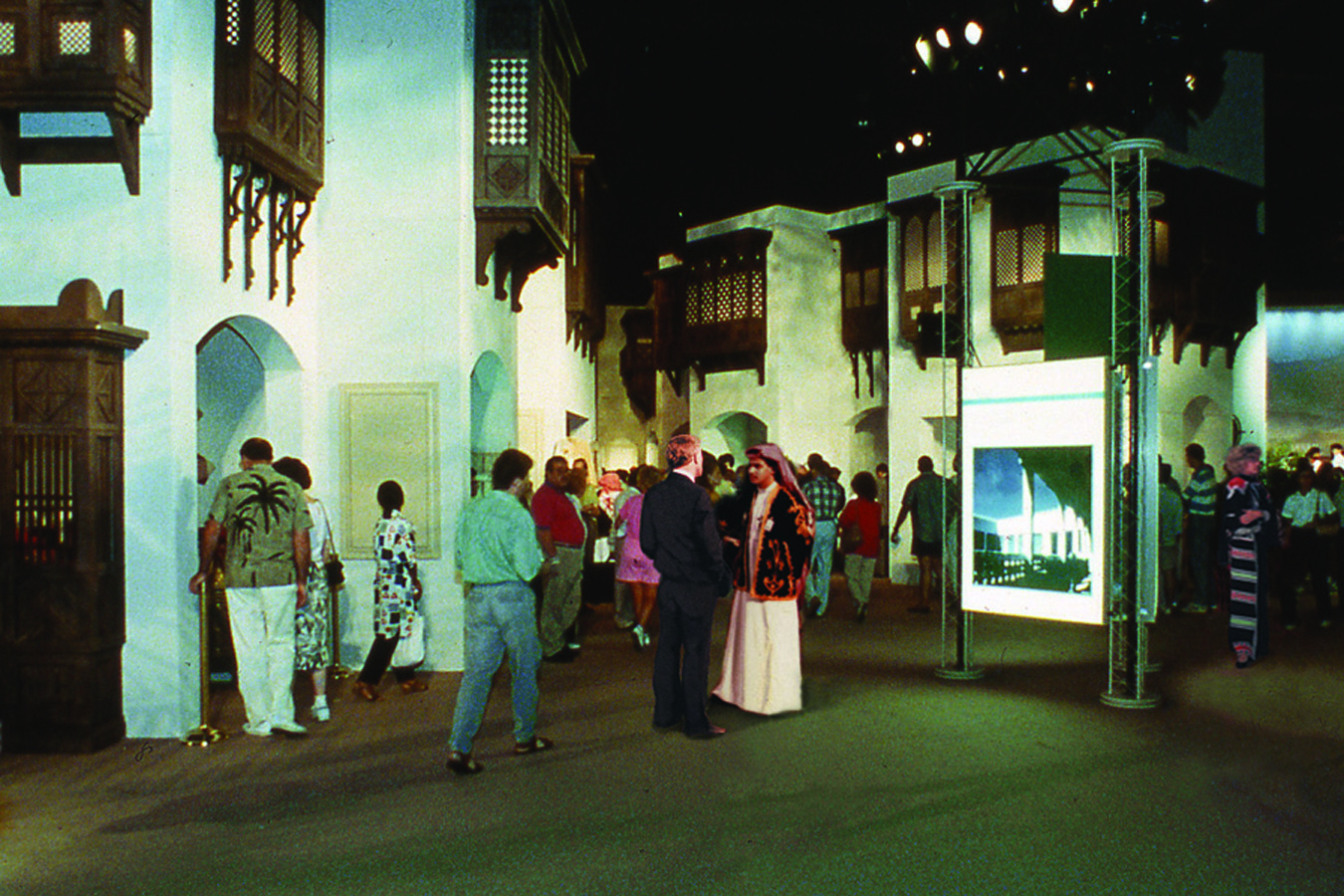 ksa 14strt : PEOPLE: Riyadh Street  – Lighting Similar to 10 Broadway Shows, Plus a Laser Theater